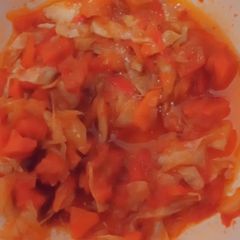 A picture of Cabbage and carrots sauce.