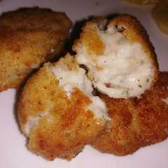 Una foto de Croquetas de pescado en Mambo
