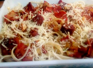 Una foto de Tallarines Gratinados al Horno