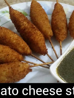 A picture of Potato cheese stick.