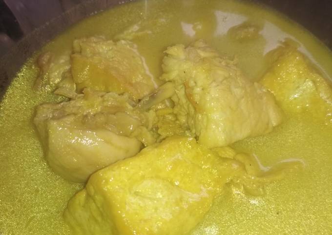 Opor kuning ayam tahu sederhana