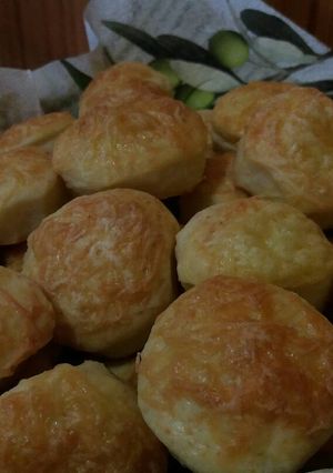 Túrós, tejfölös pogácsa :) recept fotója