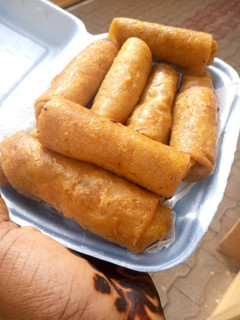 A picture of Spring rolls.