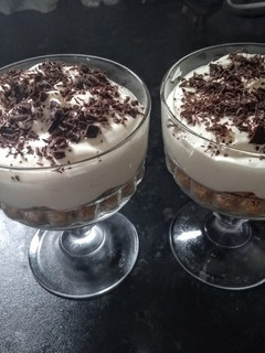 A picture of Lemon and lime cheese cake.
