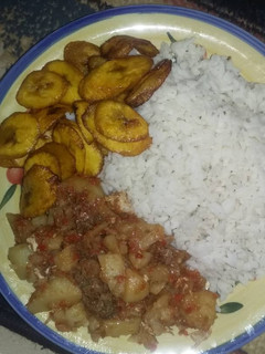 A picture of White rice/potatoes source and plantain.