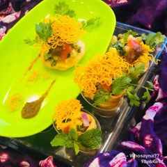 A picture of Whosayna’s Sev Puri Cones.