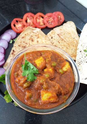 મટર પનીર (Matar Paneer Recipe In Gujarati) રેસીપી મુખ્ય ફોટો