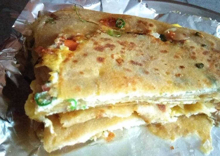 Vegi paneer paratha