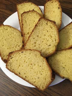 A picture of Sour cream pound cake (for trifle).