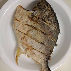 A picture of Pan fried golden pompano.