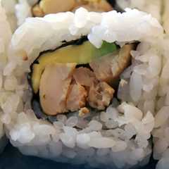 Una foto de Sushi🍣 en casa🏠,(fácil y rico)