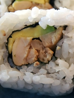 Una foto de Sushi🍣 en casa🏠,(fácil y rico)