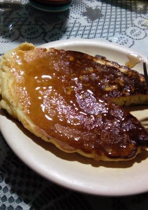Una foto de Hot cakes de manzana ˚˖𓍢ִ໋🥞˚