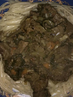 Una foto de Salsa de hígado con tallarines