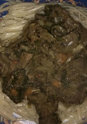Una foto de Salsa de hígado con tallarines
