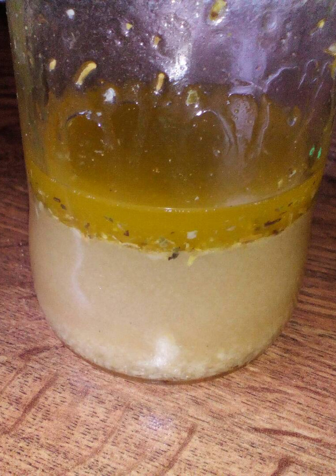 Una foto de Adobo y chimichurri para carnes a la parrilla