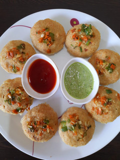 रवा इडली (Rava Idli recipe in Hindi) रेसिपी मुख्य फोटो