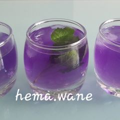 A picture of Butterfly pea flower drink.