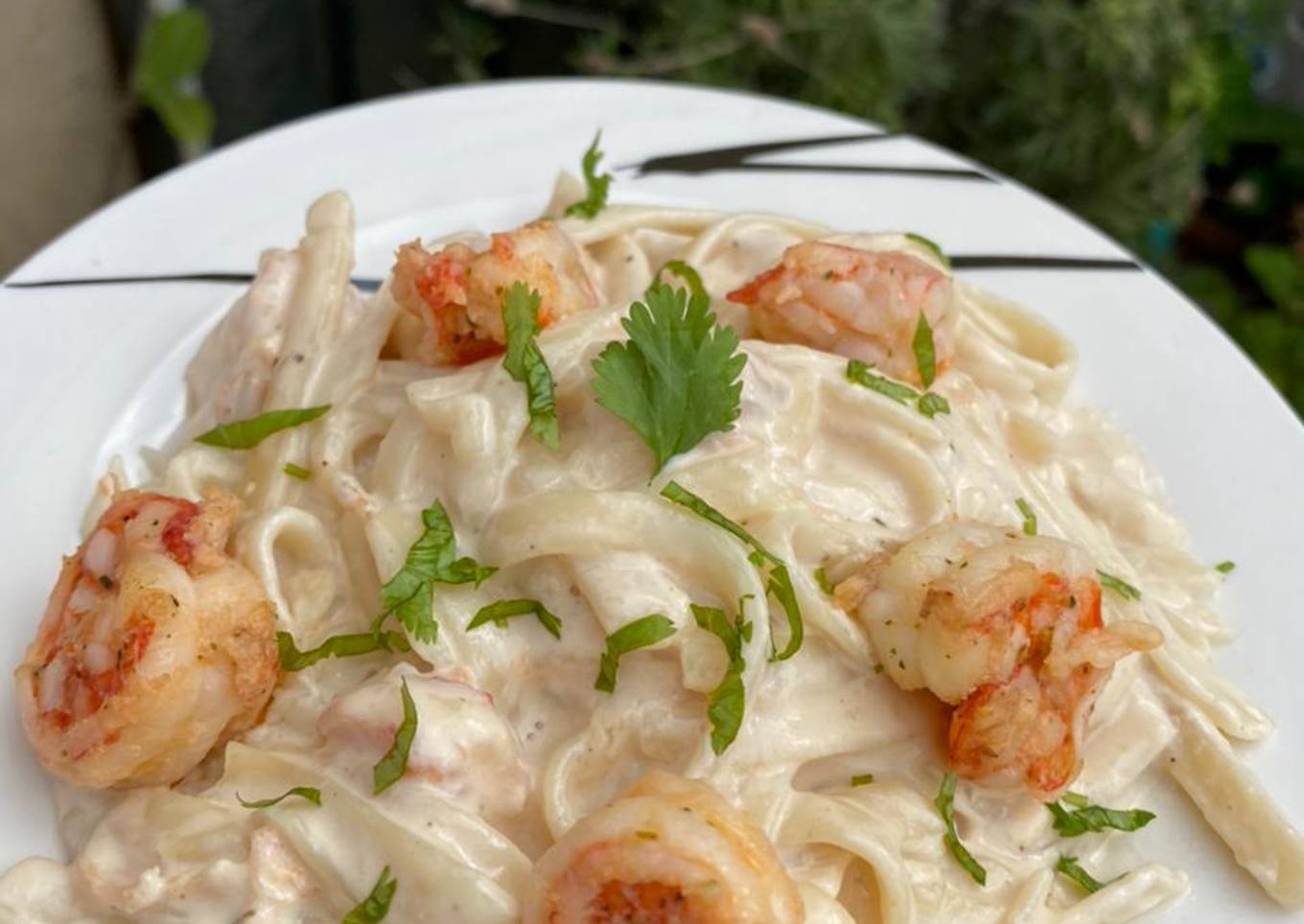Fetuccini alfredo con camarones🍝🍤