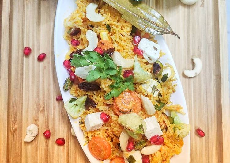 Recipe of Quick Vegetable paneer pulao