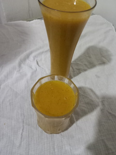 A picture of Mango juice.