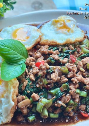 Gambar Pad Kra Pao (Thai Basil Chicken)