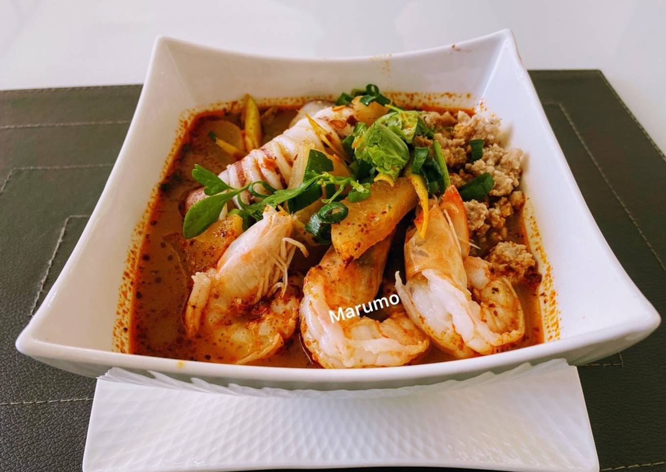 Banh Cuon Seafood Tom-Yam