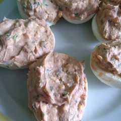Una foto de Huevos rellenos