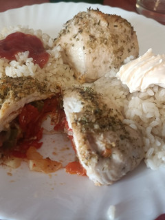 Una foto de Esfera de pollo rellena de verduritas