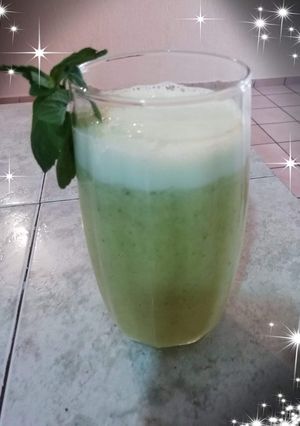 Una foto de Agua de hierbabuena y piña