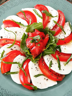 A picture of Tomato Mozzarella Caprese Salad.