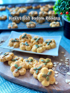 Gambar Biskut Oat Badam Rangup dengan Tip (Biskut Raya)