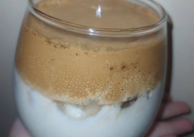 Cara Gampang Membuat Dalgona Coffee Anti Gagal