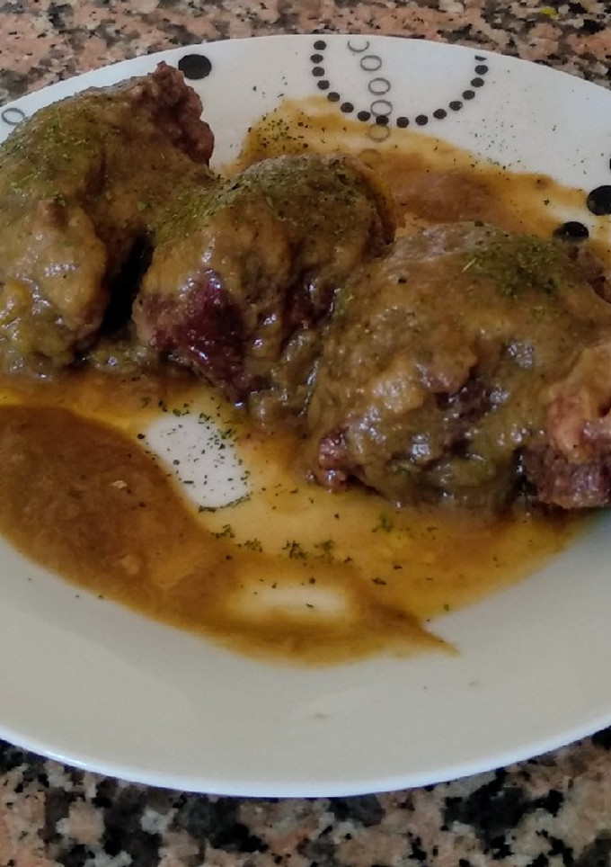 Una foto de Las Carrilleras de cerdo ibérico chinatas de la abuela salsa