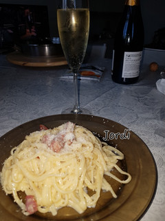 Una foto de Tallarines a la carbonara 🇮🇹