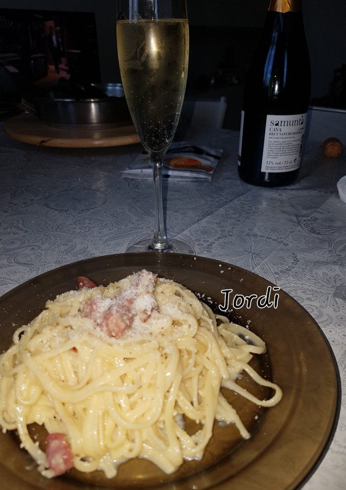 Una foto de Tallarines a la carbonara 🇮🇹