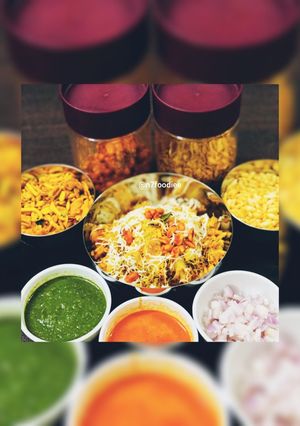 A picture of મમરા ભેળ (Mamra bhel).
