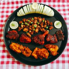 A picture of Chicken Platter.