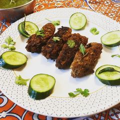 A picture of Afghani seekh kabab.