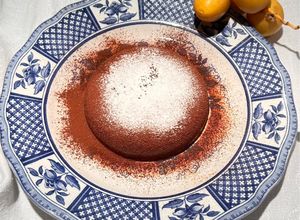 Una foto de Pudding de caqui y cacao