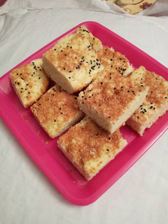 عکسی از دستور کلوچه کنجدی تابه ای