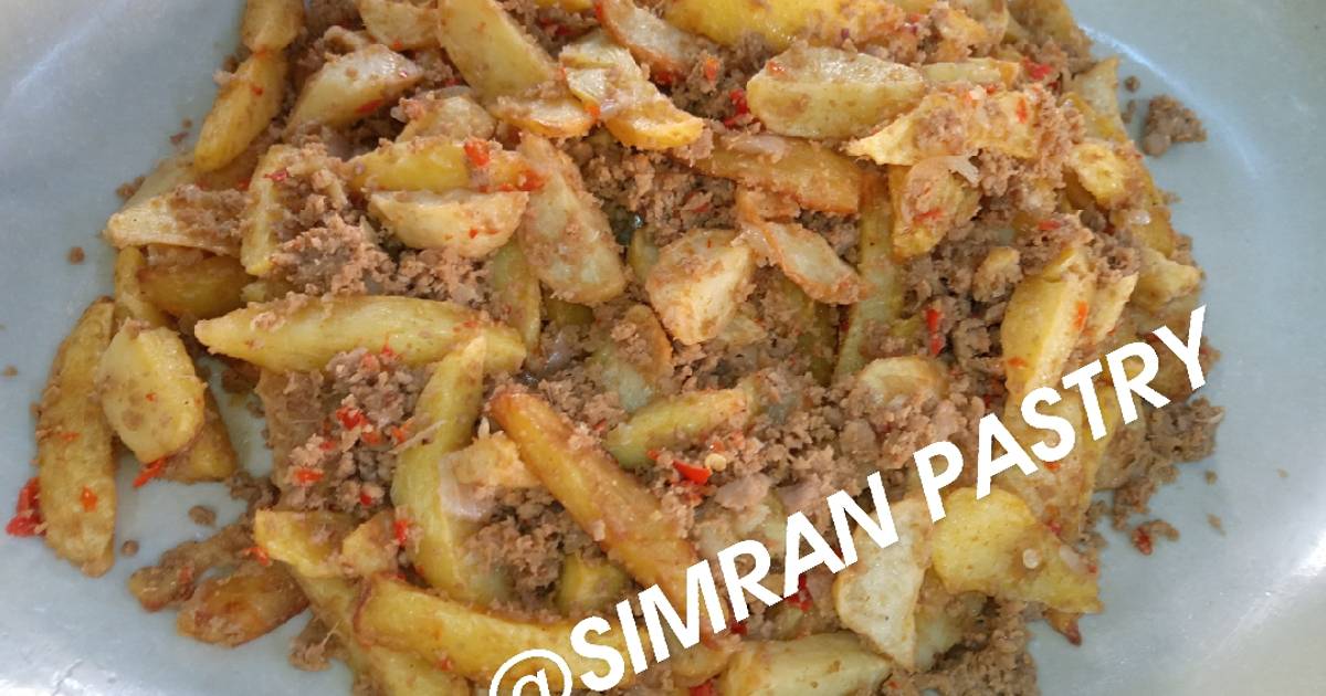 Potatoes chips n mince meat Recipe by simran usman Cookpad