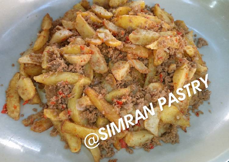 How to Make Homemade Potatoes chips n mince meat