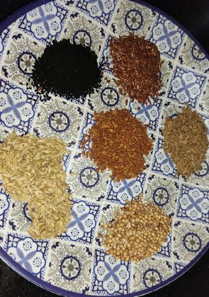 A picture of Panj Pooran Masala.