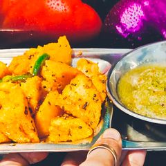 A picture of Suji idli.