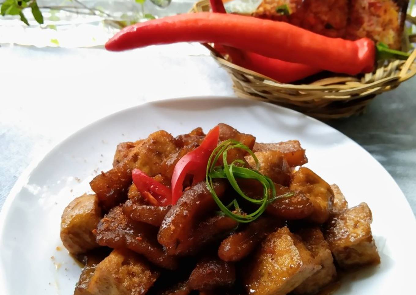 Sambal goreng Kikil tahu Pedas