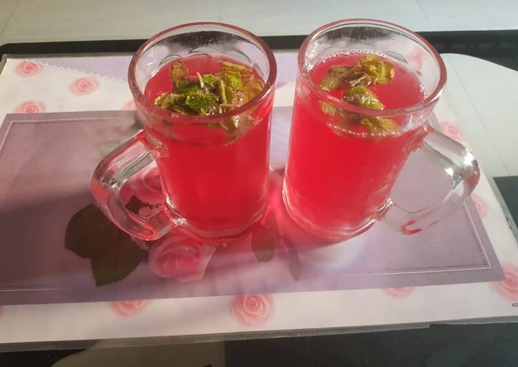 Simple Way to Make Pink lemonade in 28 Minutes for Young Wife