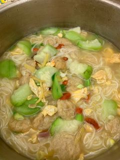 絲瓜麵線（麵筋泡 炒蛋） 的食譜成品照片
