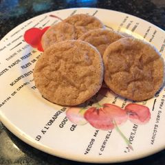 A picture of Cinnamon lemon cookies.