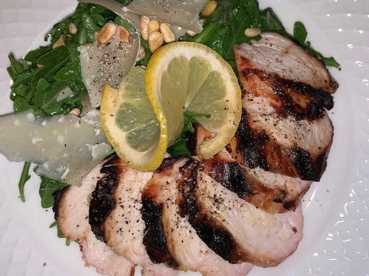 Easy Steps to Make Grilled chicken with arugula salad 🥗 the Delicious Appealing